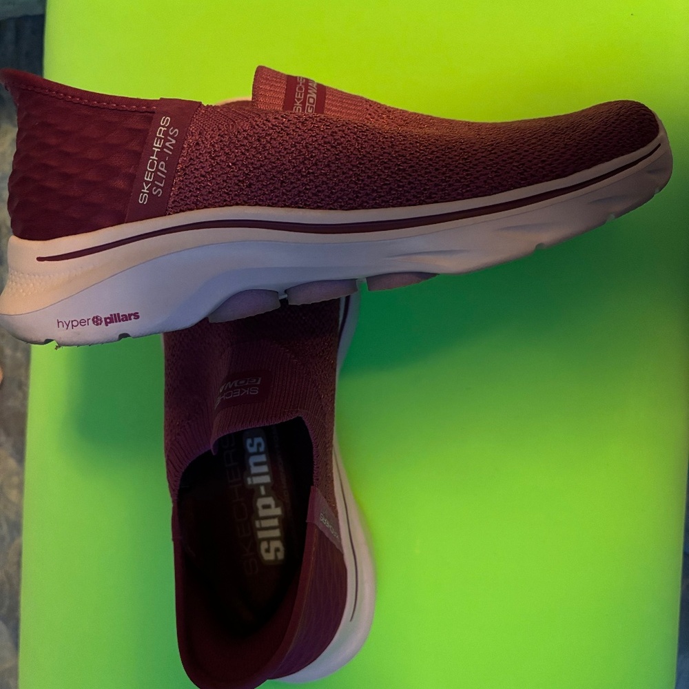 Skechers slip shoes